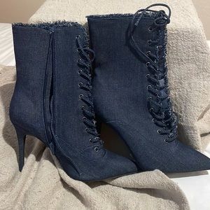 Wild Diva Lounge Lace Up Boots - Size 11